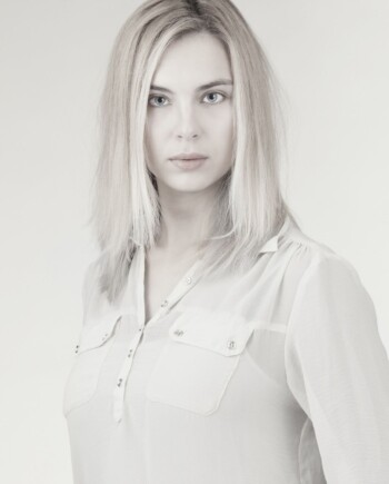 Fotoshooting beim Kunden in Basel Sedcard Fotoshooting by Beauty Portraits Studio