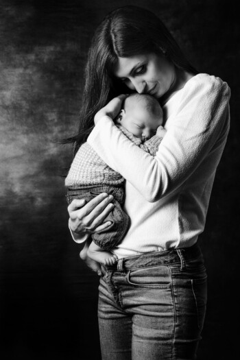 Baby Fotograf Basel Newborn Fotoshooting by Beauty Portraits Newborn Fotoshooting beim Kunden in Baselland